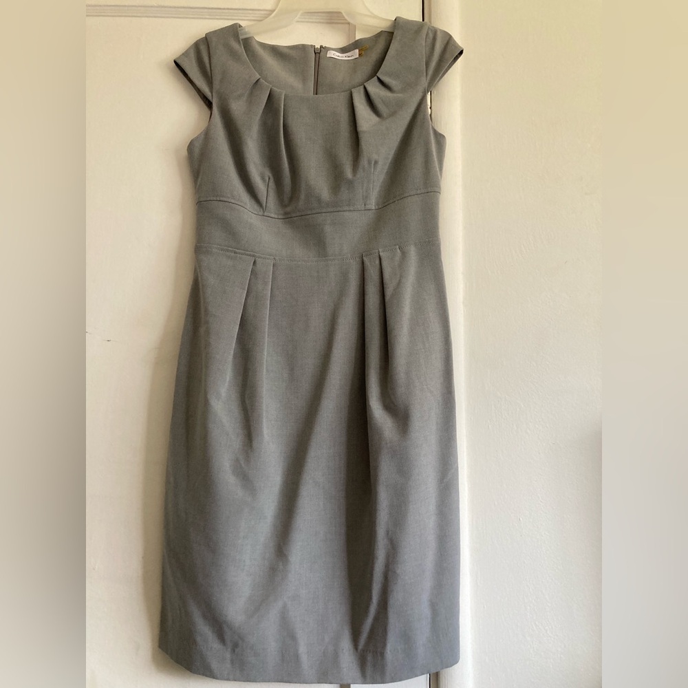 Calvin Klein Gray Sleeveless Sheath Dress